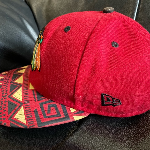 Chicago Blackhawks New Era SnapBack One Size Hat - Picture 2 of 4